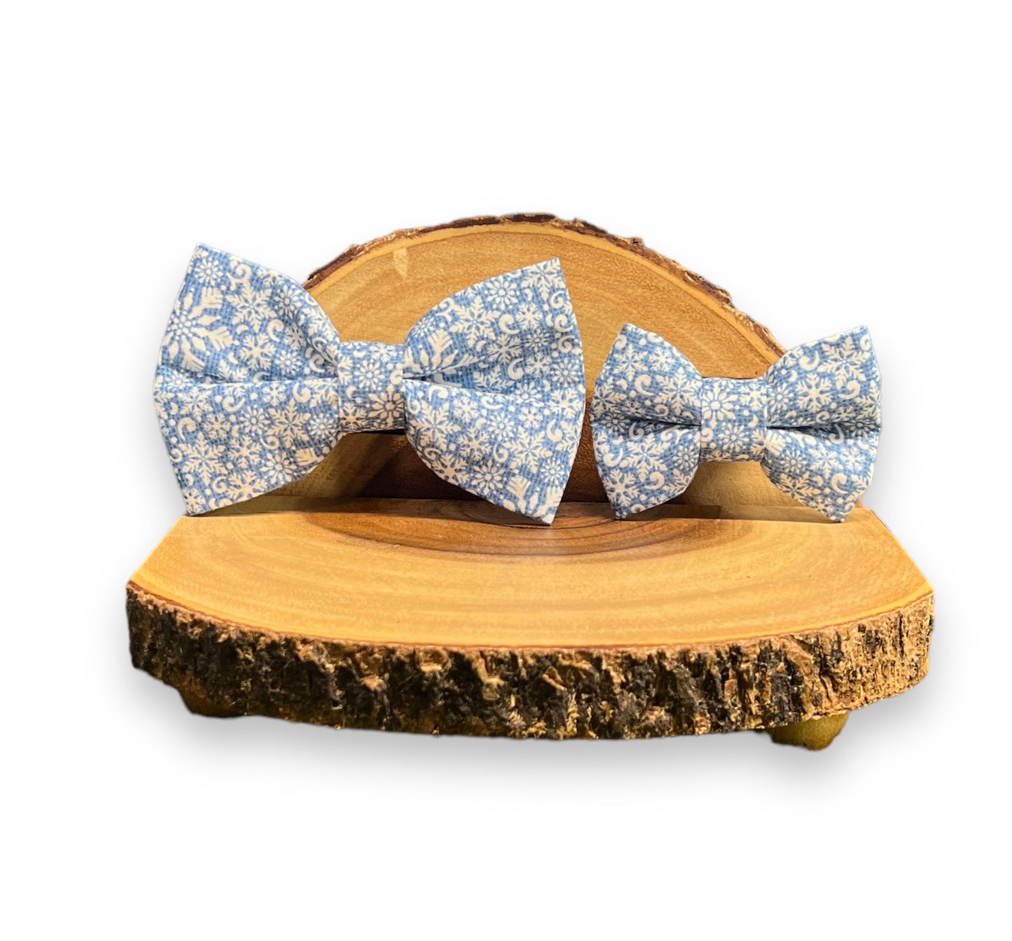 Frosty Bowtie (LIMITED)